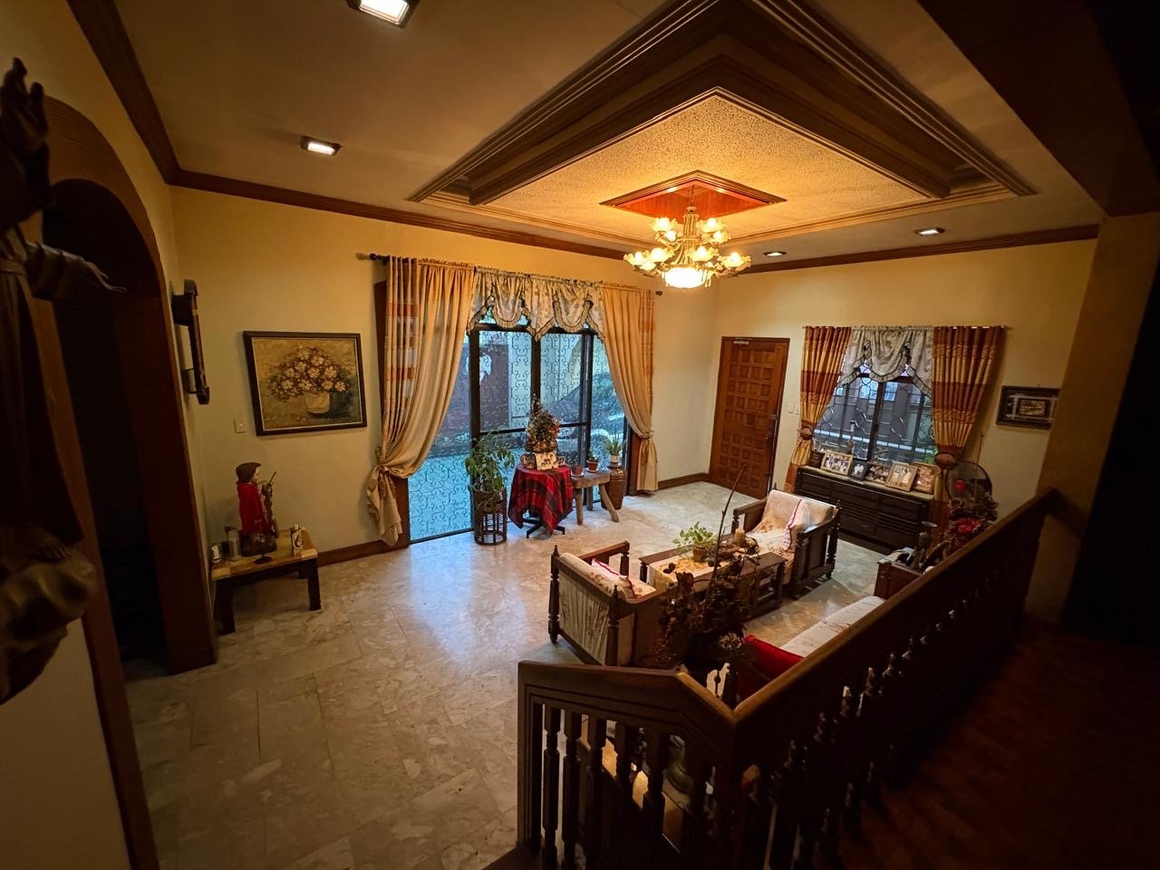 House and Lot  For Sale  in Congressional Village!